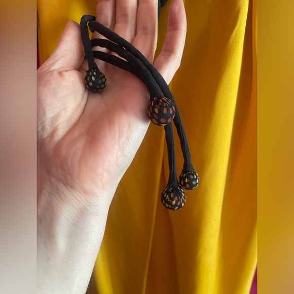 Vintage Ungaro Fuchsia yellow & black silk dress with macrame knot  size 10 - Picture 4 of 7